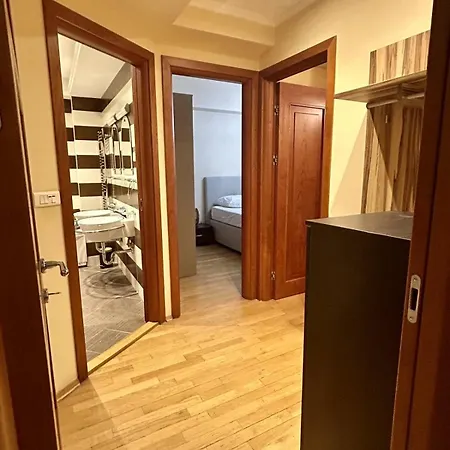 Center Lazar Apartamento *